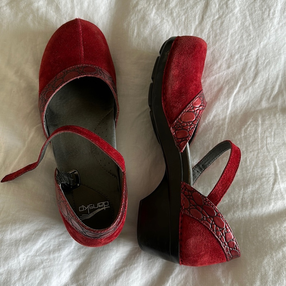 Dansko red velvet clog size 12 / 43